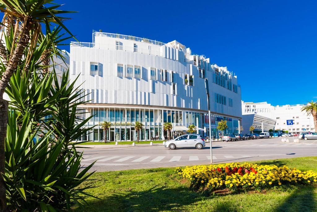 White Towers Residences Zadar Buitenkant foto